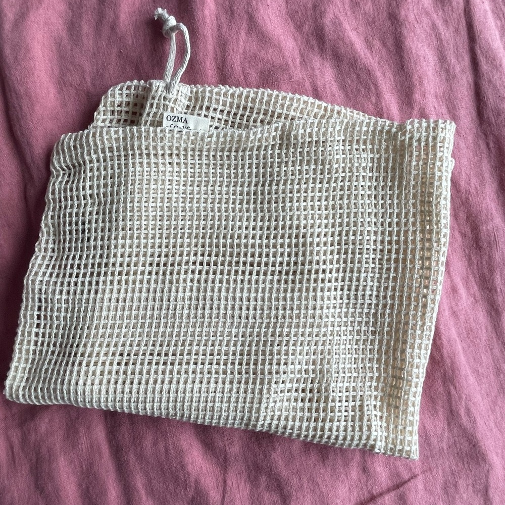 Ozma Mesh Drawstring Bag - Picture 3 of 3